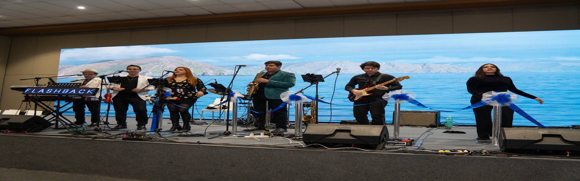 Opening - Live Music